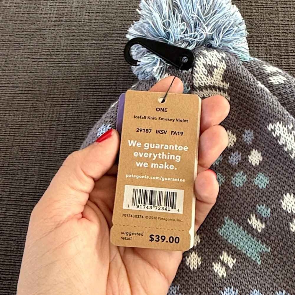 Patagonia Powder Town Pom Pom Beanie Blue, white and Gray NEW Gender Neutral
